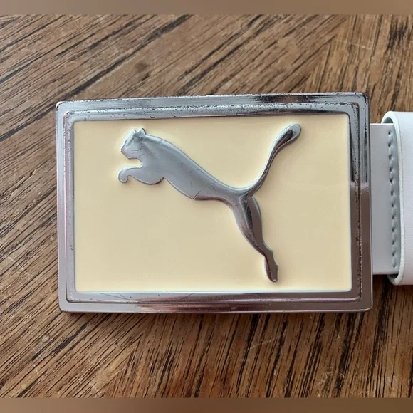Puma White Leather Belt with Cream & Silver Enamel Logo Buckle - Picture 2 of 9